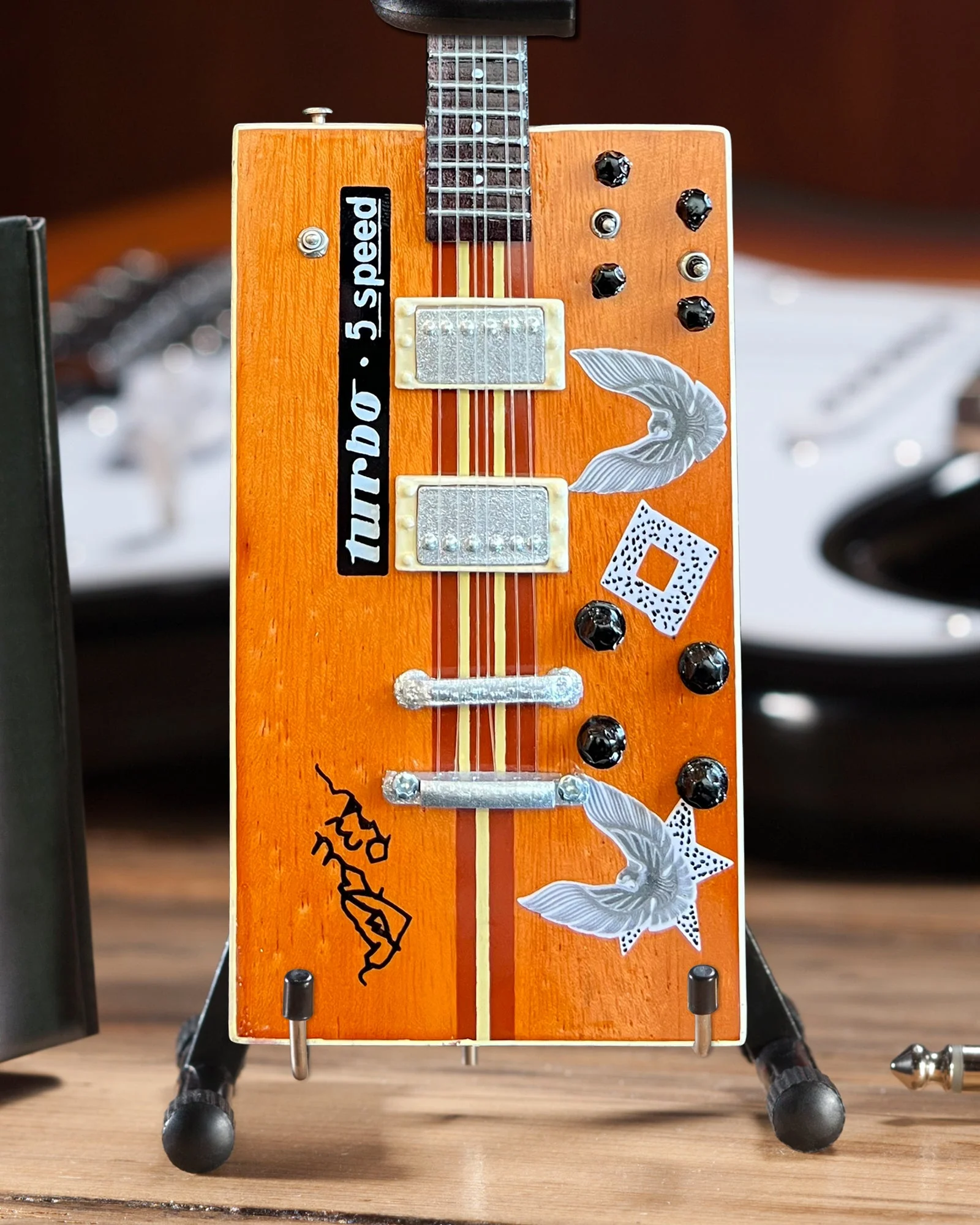 BO DIDDLEY SIGNATURE'TWANG MACHINE' TURBO 5-SPEED KINMAN CUSTOM MINI GUITAR MODEL - Image 4