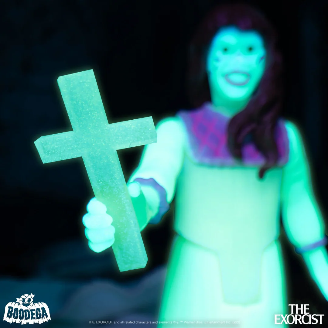 THE EXORCIST - REGAN (MONSTER GLOW) - REACTION FIGURE - Image 4
